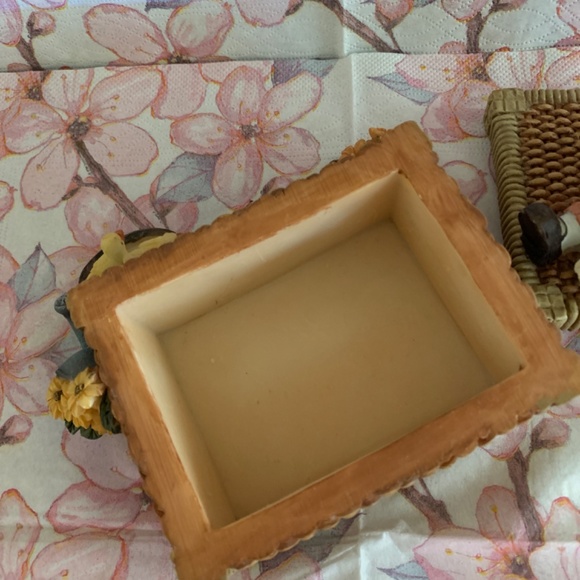 Trinket box , sweety girl and goose - Picture 3 of 5